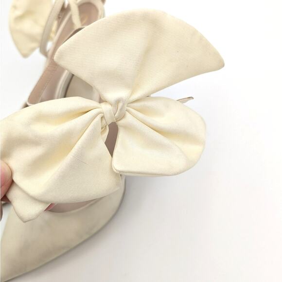 Sam Edelman Cream Heels with Bow Detail - Picture 11 of 14